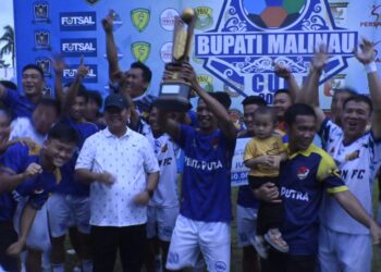 Sekda Tutup Turnamen Sepak Bola Bupati Malinau Cup 2024
