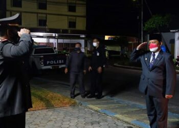 Wakil Bupati Nunukan H. Hanafiah Menjadi Inspektur Upacara Apel Kehormatan dan Renungan Suci di TMP Jaya Sakti