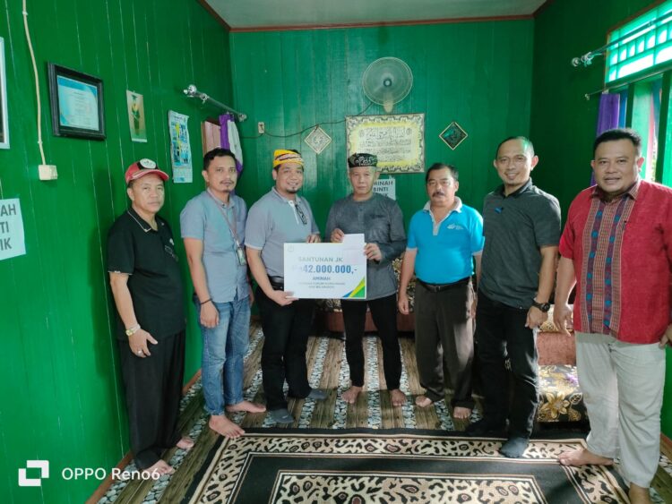 YFKAB Kaltara dan BPJS Ketenagakerjaan Serahkan Santunan kepada Warga Bulungan