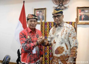 Bertemu Menhub Budi Karya, Gubernur Kaltara Minta Penerbangan Tarakan-Tawau Dibuka Kembali